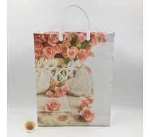 Подарочный пакет "Кремовые розы" 40*30*14 из мягкого пластика
